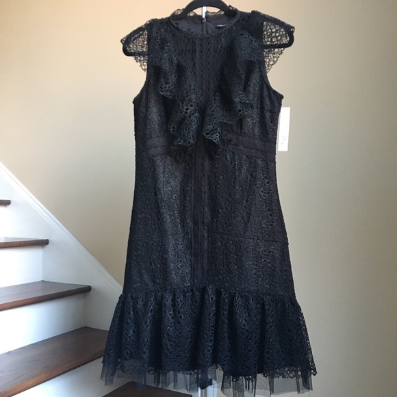 ✨NEW✨ Gianni Bini Lace Dress - Picture 2 of 4